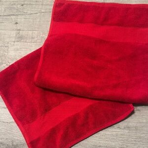 Ralph Lauren, chaps, Vibrant Red hand  Towels set of 2. New